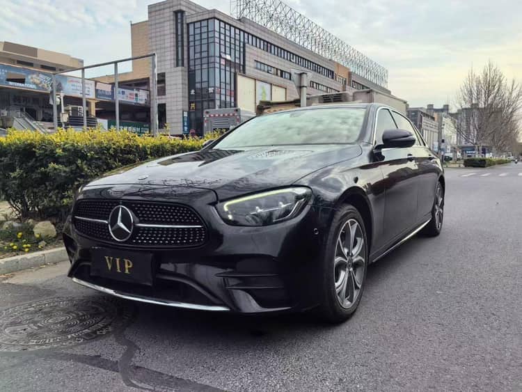 奔驰 E级 2021款 E 300 L 2.0T 运动时尚型 自动挡 - View 1