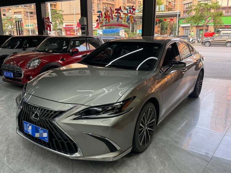 Lexus ES (Imported) 2022 ES300h 2.5 CVT Prestige Edition Automatic - View 1