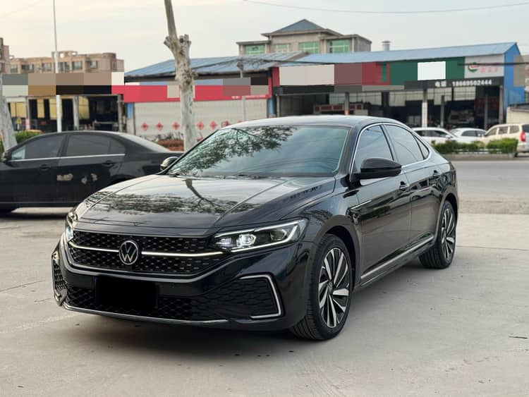 Volkswagen 2021 Passat 2.0TSI 330TSI Premium Edition Automatic Gear - View 1