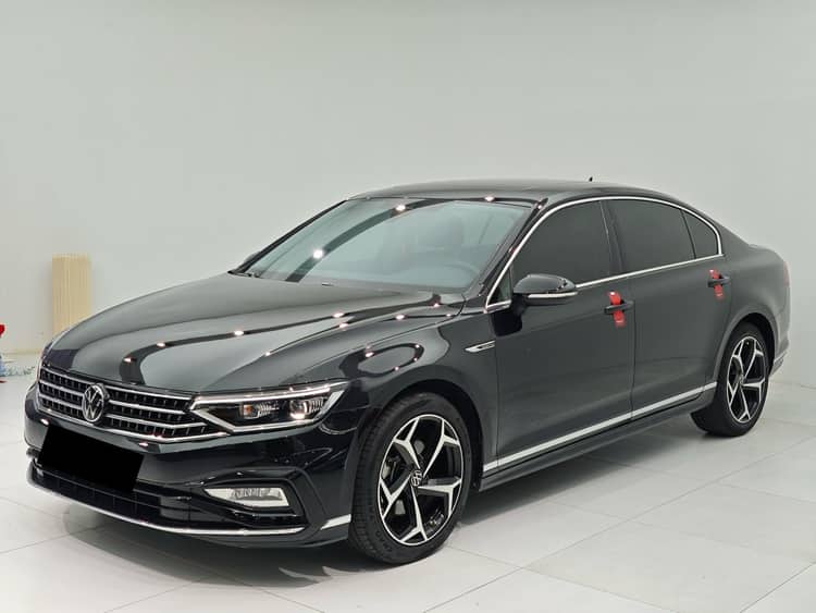 Volkswagen 2023 Magotan 2.0TSI 330TSI 2 Million Units Commemorative Luxury Automatic - View 1