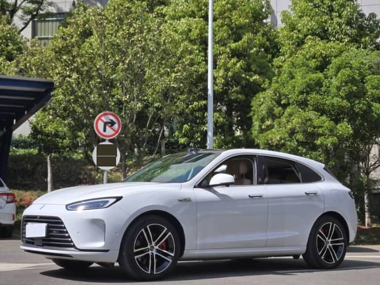 AITO 2023 AITO M5 Range-Extended Four-Wheel-Drive Intelligent Driving Version Automatic - View 1