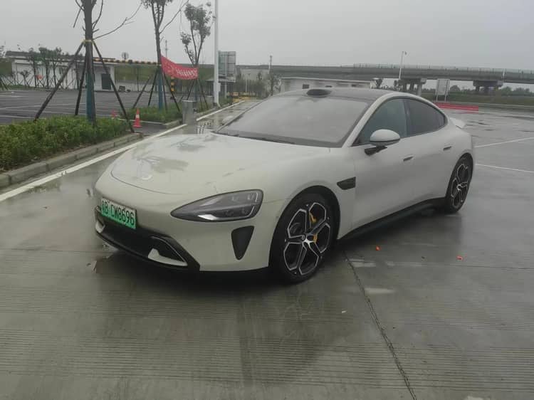 MI SU7 2024 800km 4-wheel drive ultra-long endurance high-end smart driving Max version - View 1