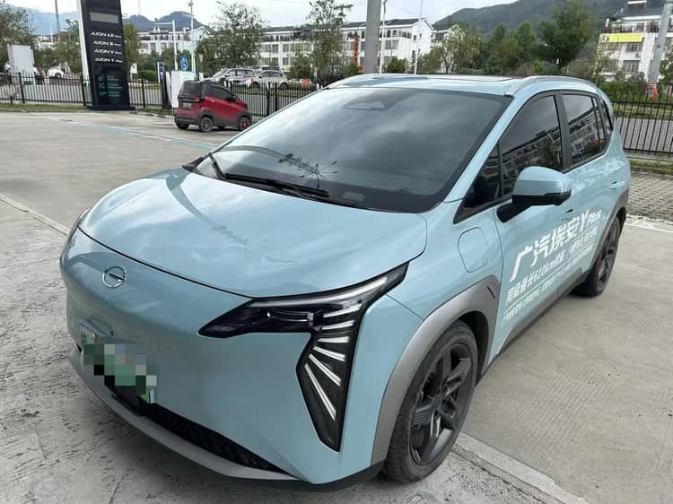 AION Y Plus 2023 70 Technology Edition - View 1