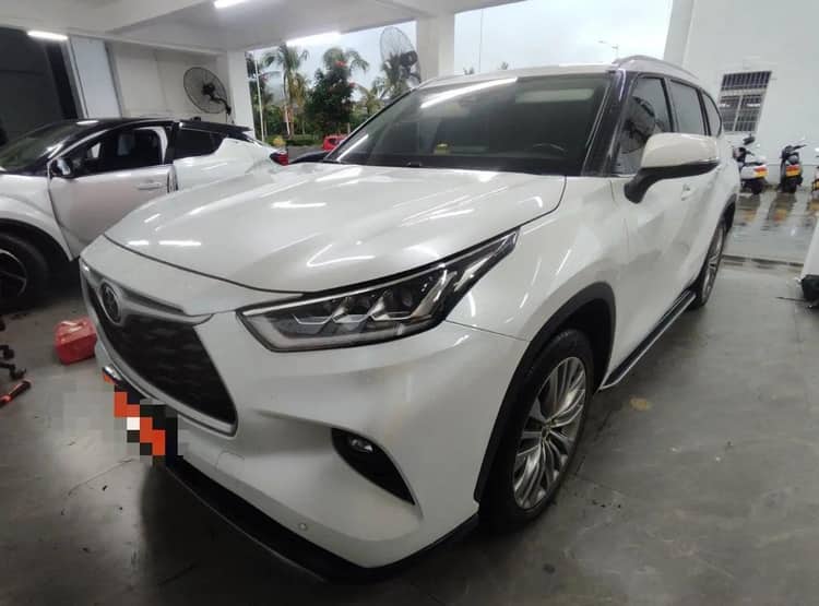 Highlander 2022 380T 4-wheel drive distinguished version 7 seats - View 1