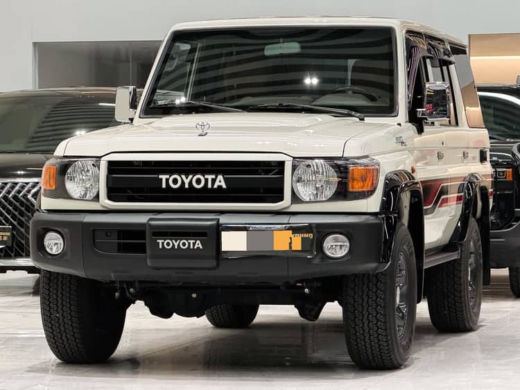 Toyota Land Cruiser (Imported) 2020 Land Cruiser 4.0 Middle East Manual - View 1