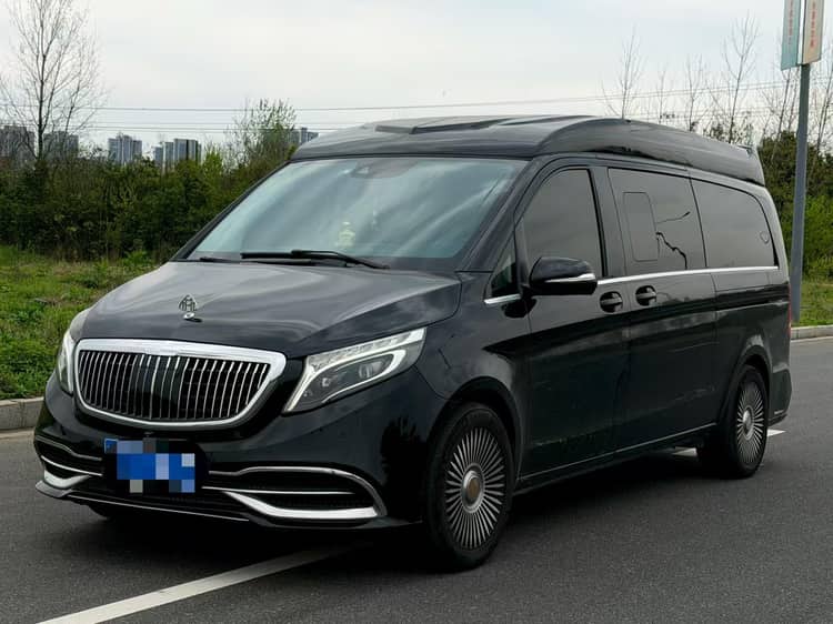 Mercedes Benz V-Class 2020V 260 L 2.0T Luxury Edition Automatic - View 1