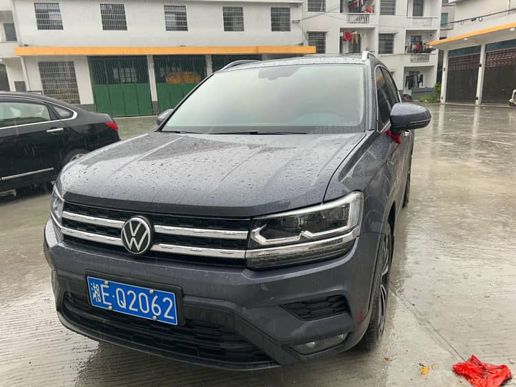 Volkswagen 2022 Tharu 1.4TSI 280TSI Two-Wheel Drive Luxury Edition Automatic - View 1