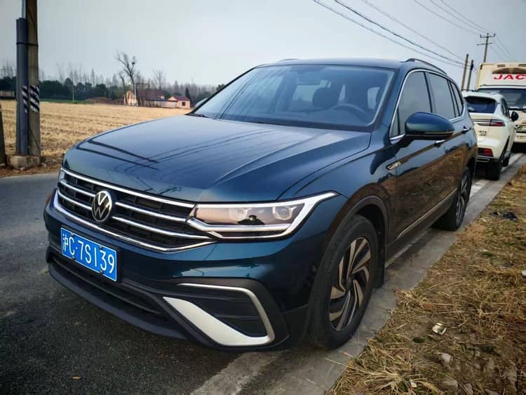 Volkswagen 2023 Tiguan L 2.0TSI 330TSI Two-Drive Smart Edition Automatic Gear - View 1