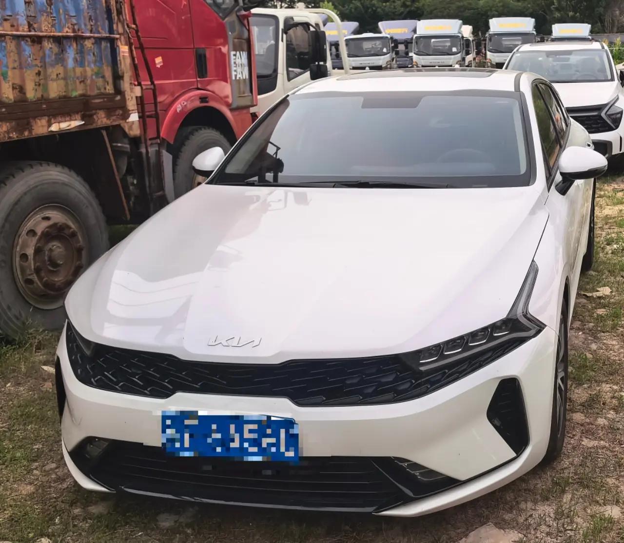 Kia 2025 K5 1.5T Deluxe Edition Automatic Gear 2