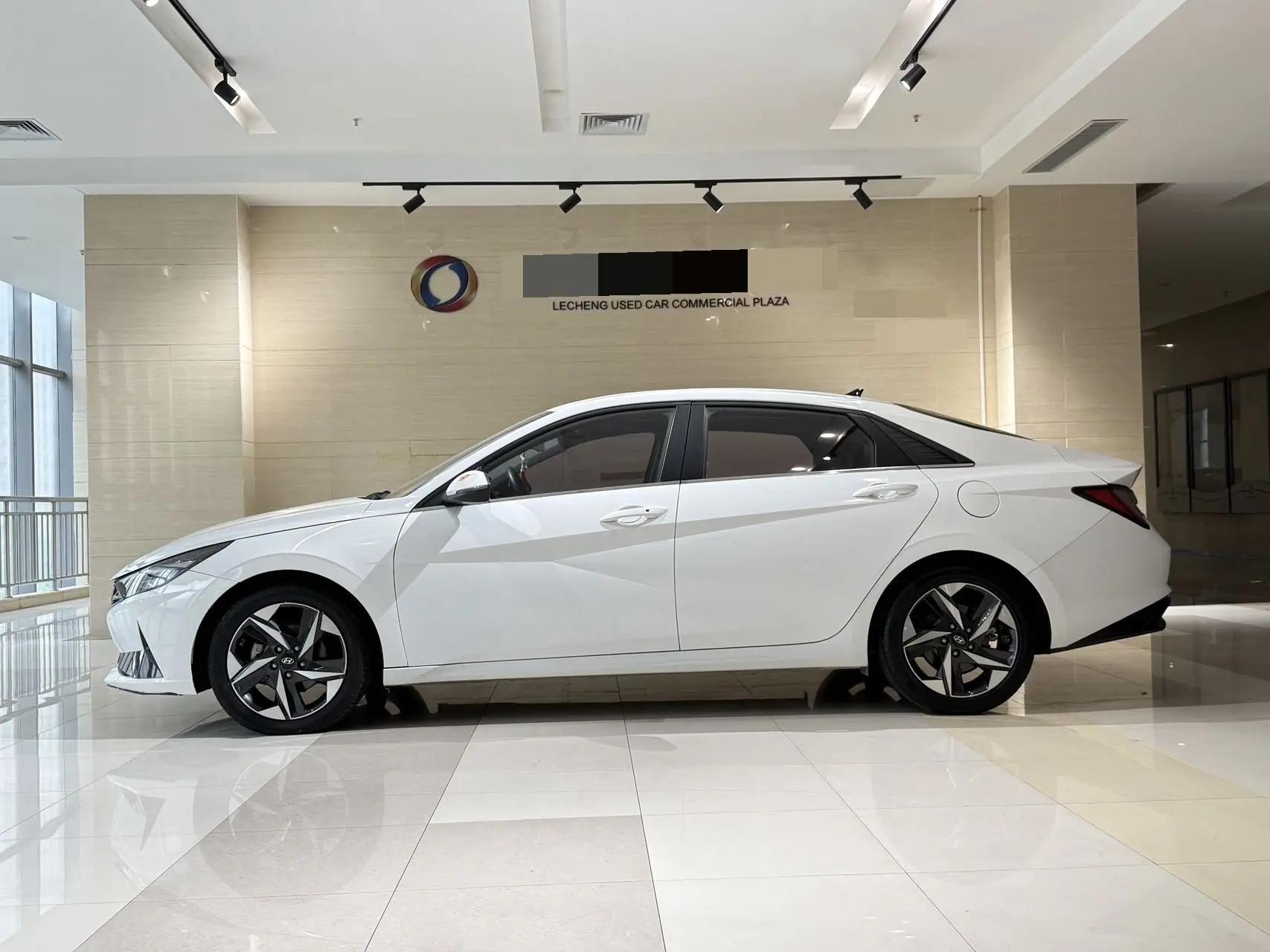 Elantra 2021 1.5L CVT LUX Prestige Edition 2