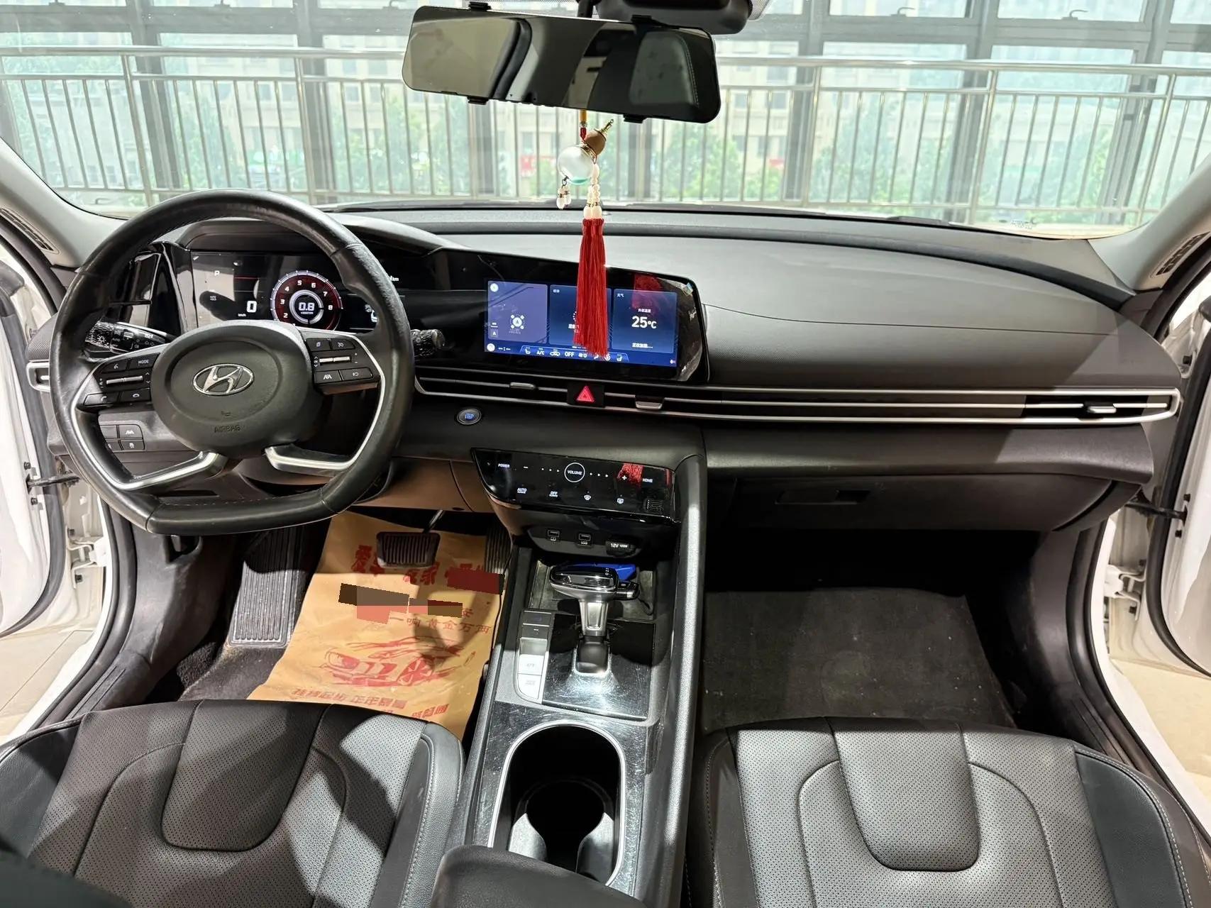 Elantra 2021 1.5L CVT LUX Prestige Edition 7