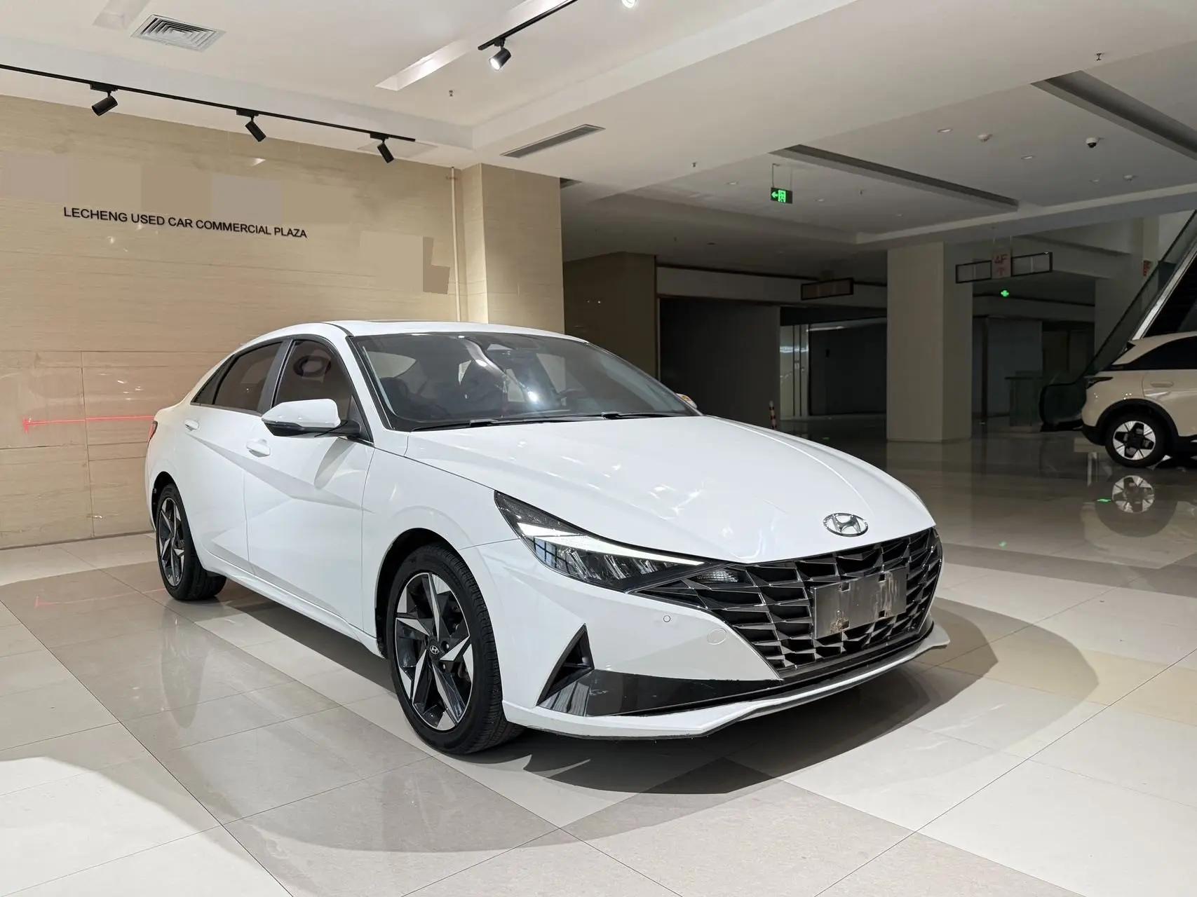 Elantra 2021 1.5L CVT LUX Prestige Edition 9