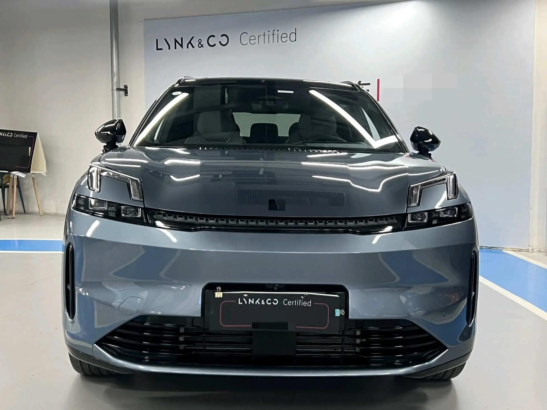 LYNK&amp;CO 2025 LYNK&amp;CO 08 EM-P 1.5T 220km four-wheel drive performance Halo automatic gear 2
