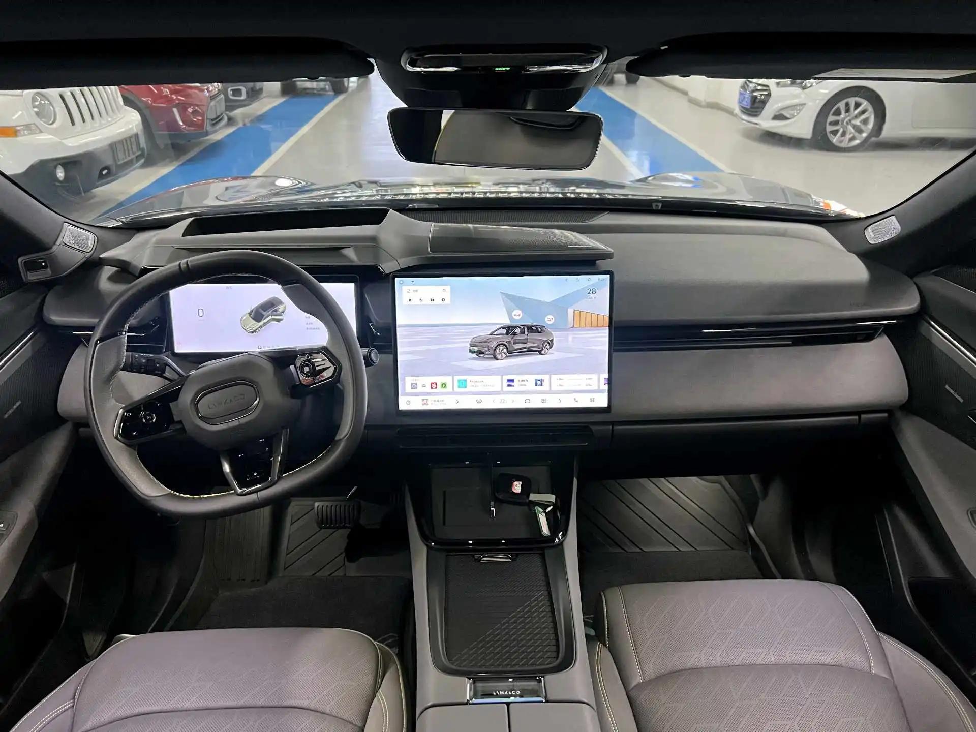 LYNK&amp;CO 2025 LYNK&amp;CO 08 EM-P 1.5T 220km four-wheel drive performance Halo automatic gear 5