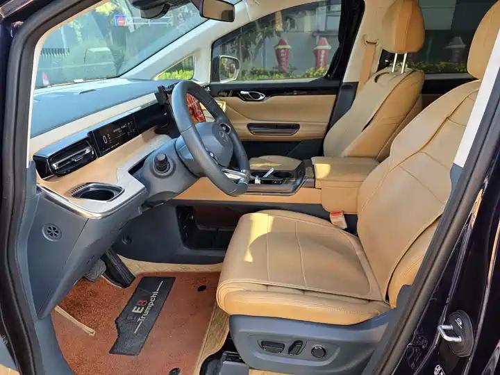 Chuanqi E8 PHEV 2024 150km New Year Edition 7