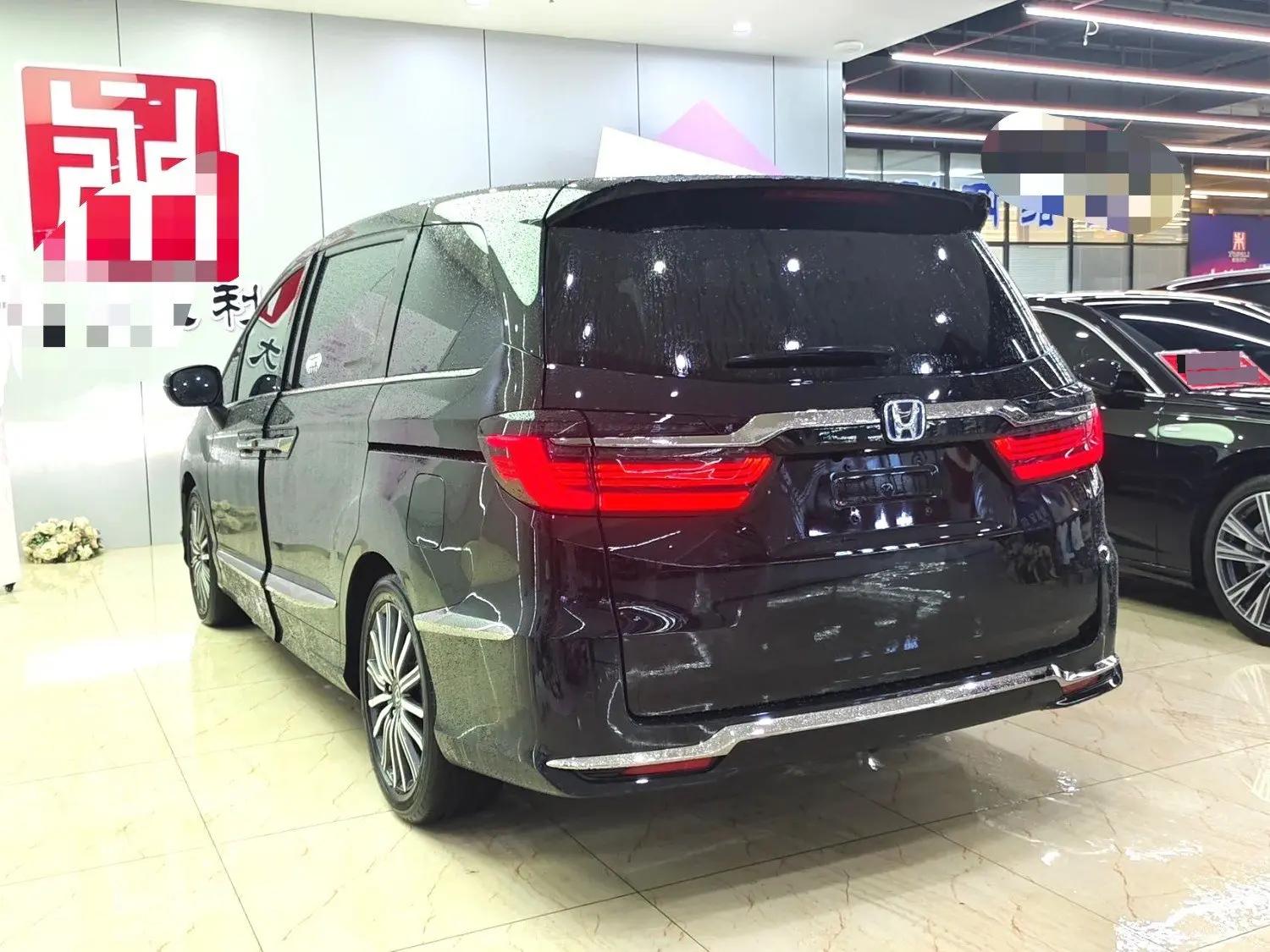 Elyson 2022 2.0L e:HEV Deluxe First Edition 7