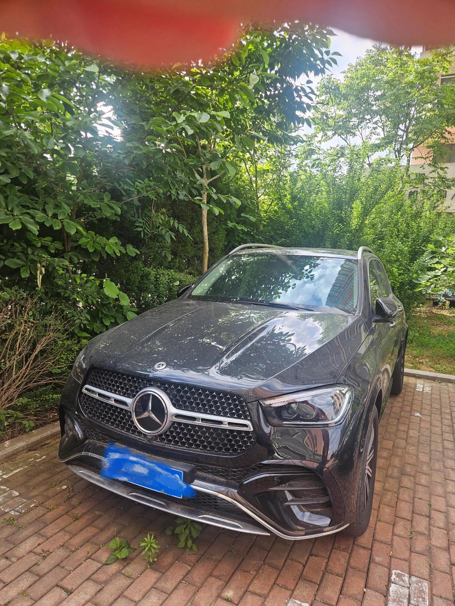 打开图片灯箱:Mercedes Benz GLE (Imported) 2025 GLE 350 4MATIC 48V 2.0T Fashion Automatic Gear