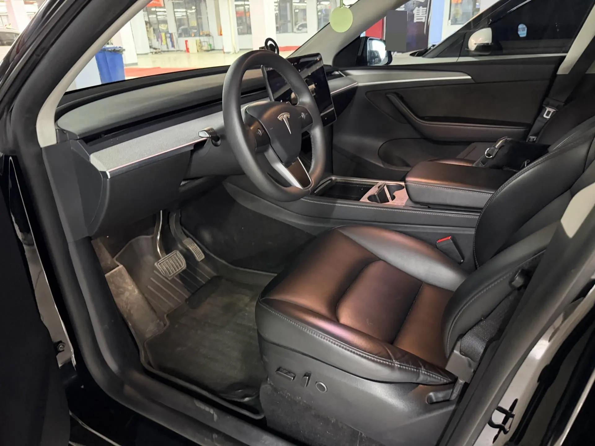 Model Y 2023 rear-wheel drive version 7