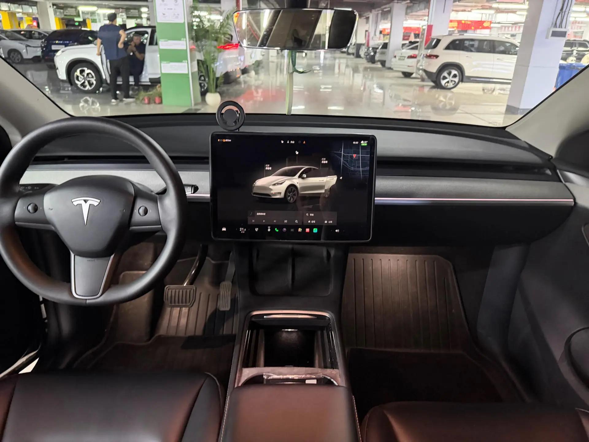 Model Y 2023 rear-wheel drive version 8