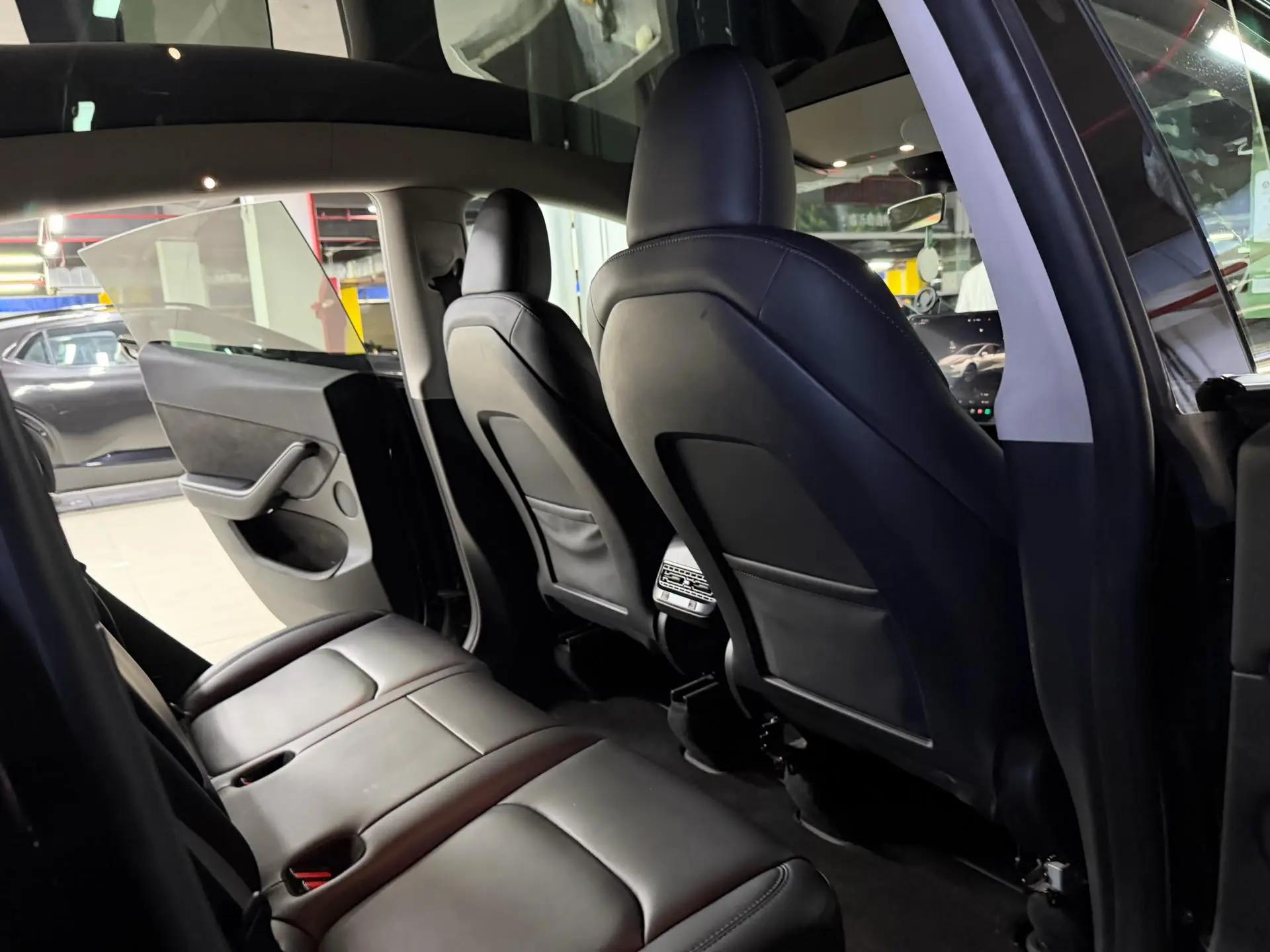 Model Y 2023 rear-wheel drive version 9