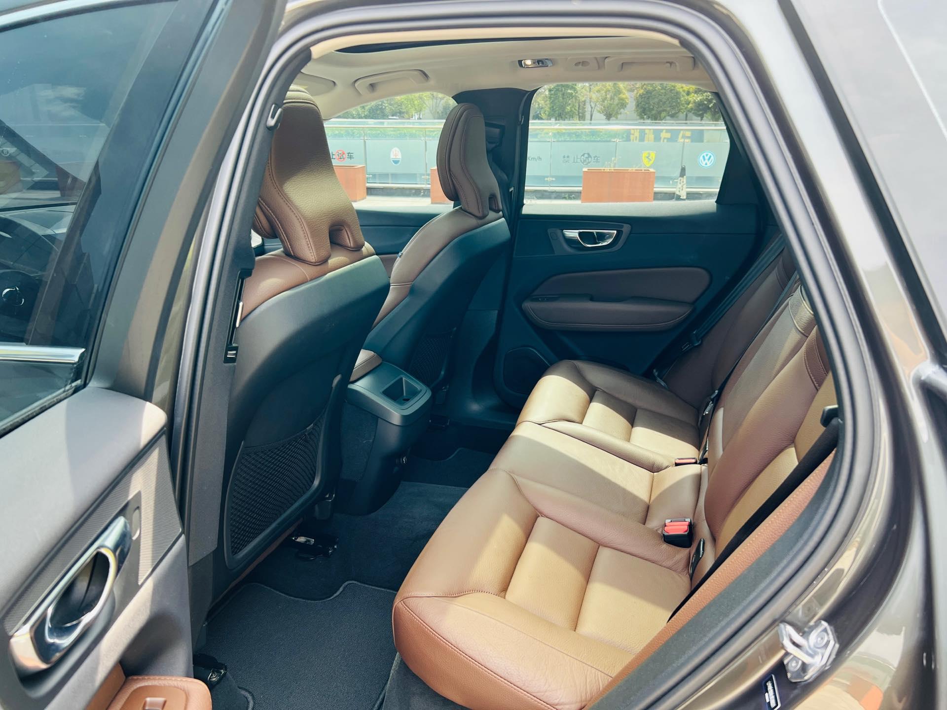 Volvo XC60 2020 T5 4WD Zhiyuan Deluxe Edition 5