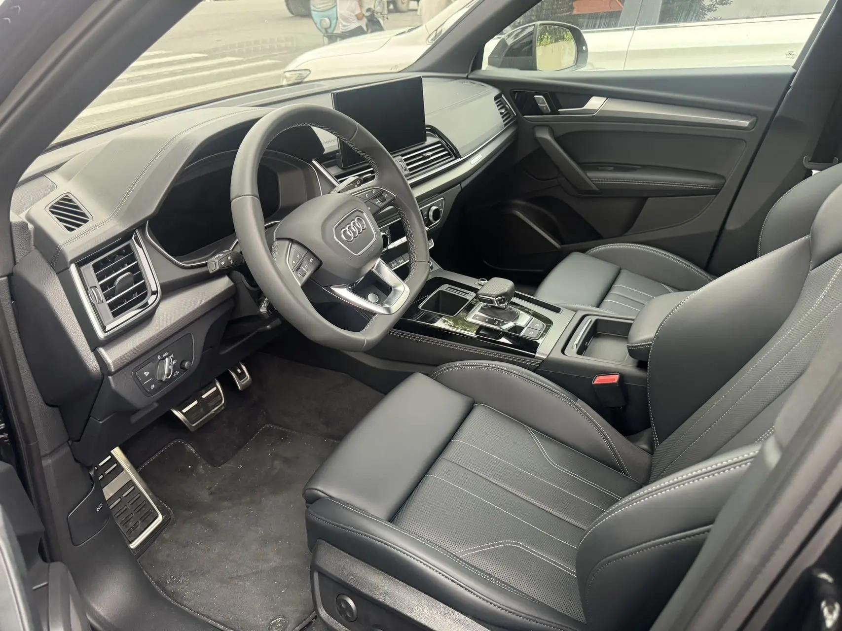 Audi 2024 Q5L 2.0TFSI 40TFSI Luxury Dynamic Edition, Automatic 5