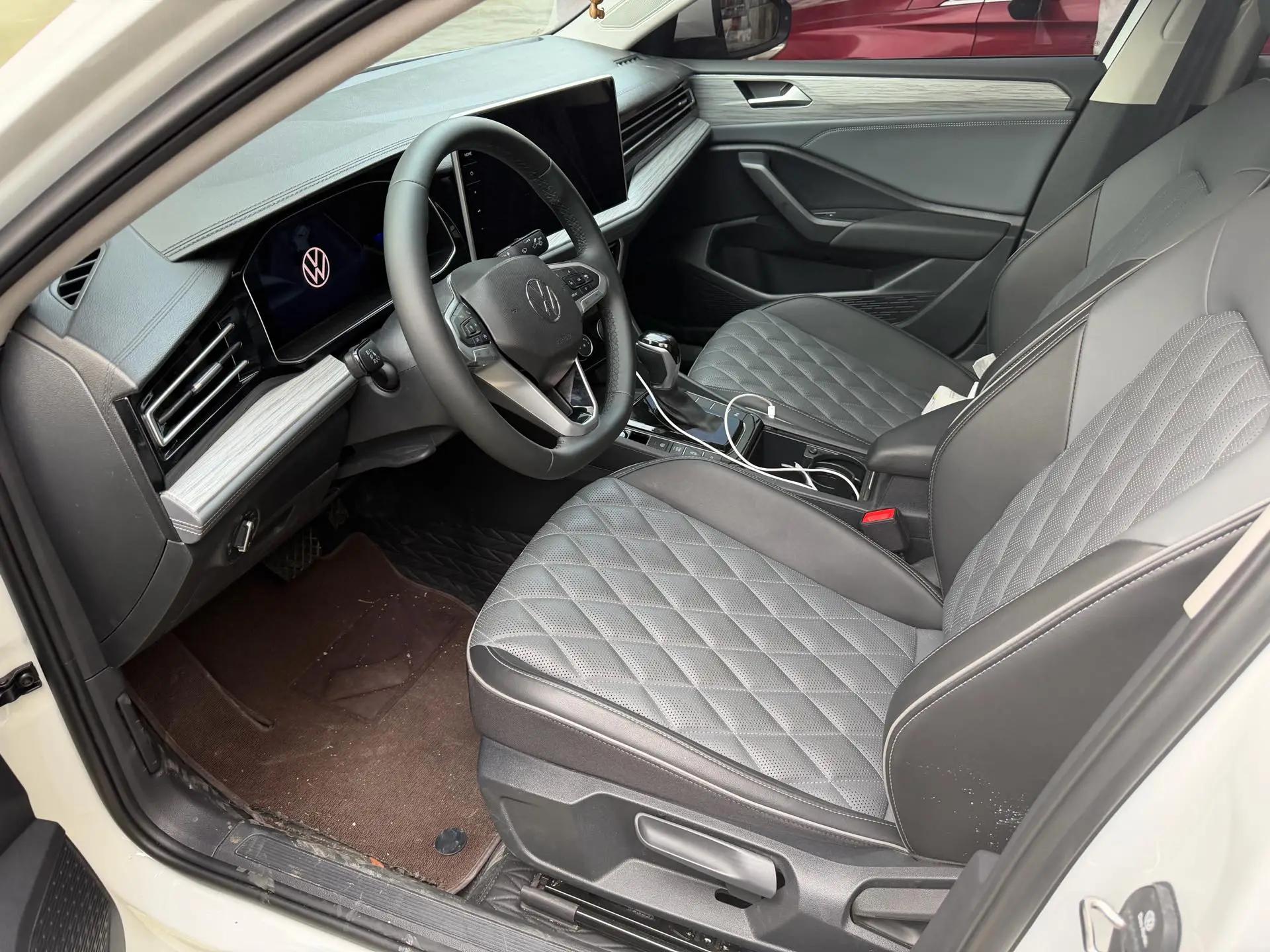 Volkswagen 2025 Sagittarius 1.5TSI 300TSI Exceed Edition (Change 3) Automatic Gear 4
