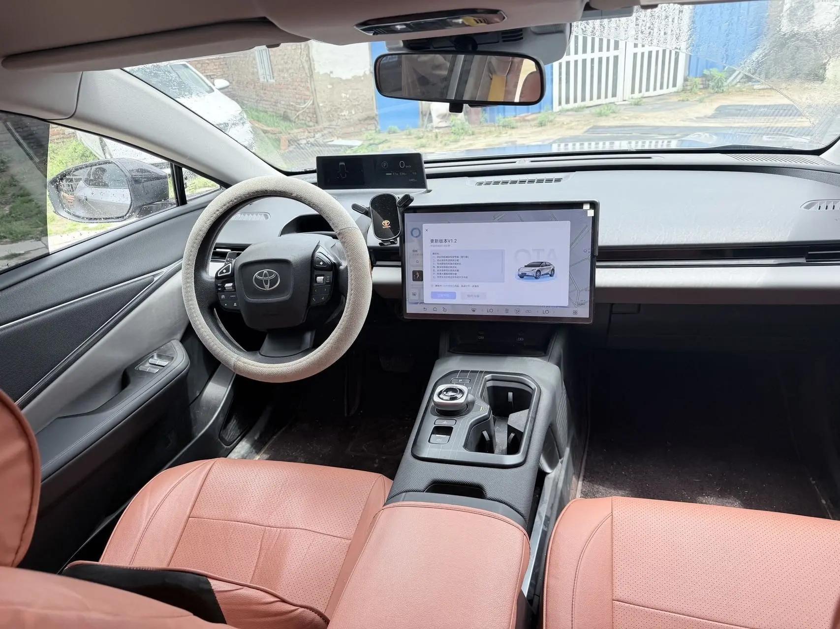 Toyota 2025 bZ 5 550 JOY automatic gear 7
