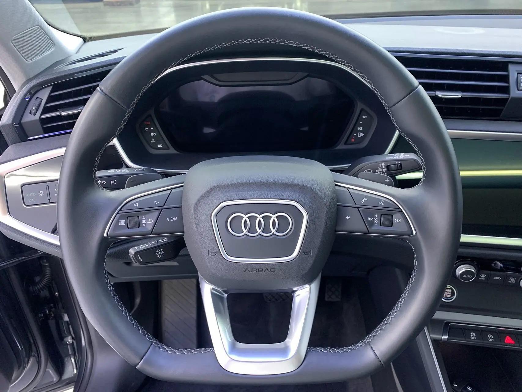 Audi 2023 Q3 1.4TFSI 35TFSI Stylish Dynamic Edition Automatic 6