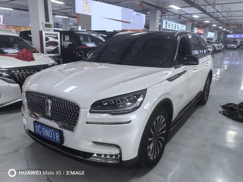 Открыть галерею: Flying Home 2022 3.0T V6 4-wheel Drive Elegant Edition