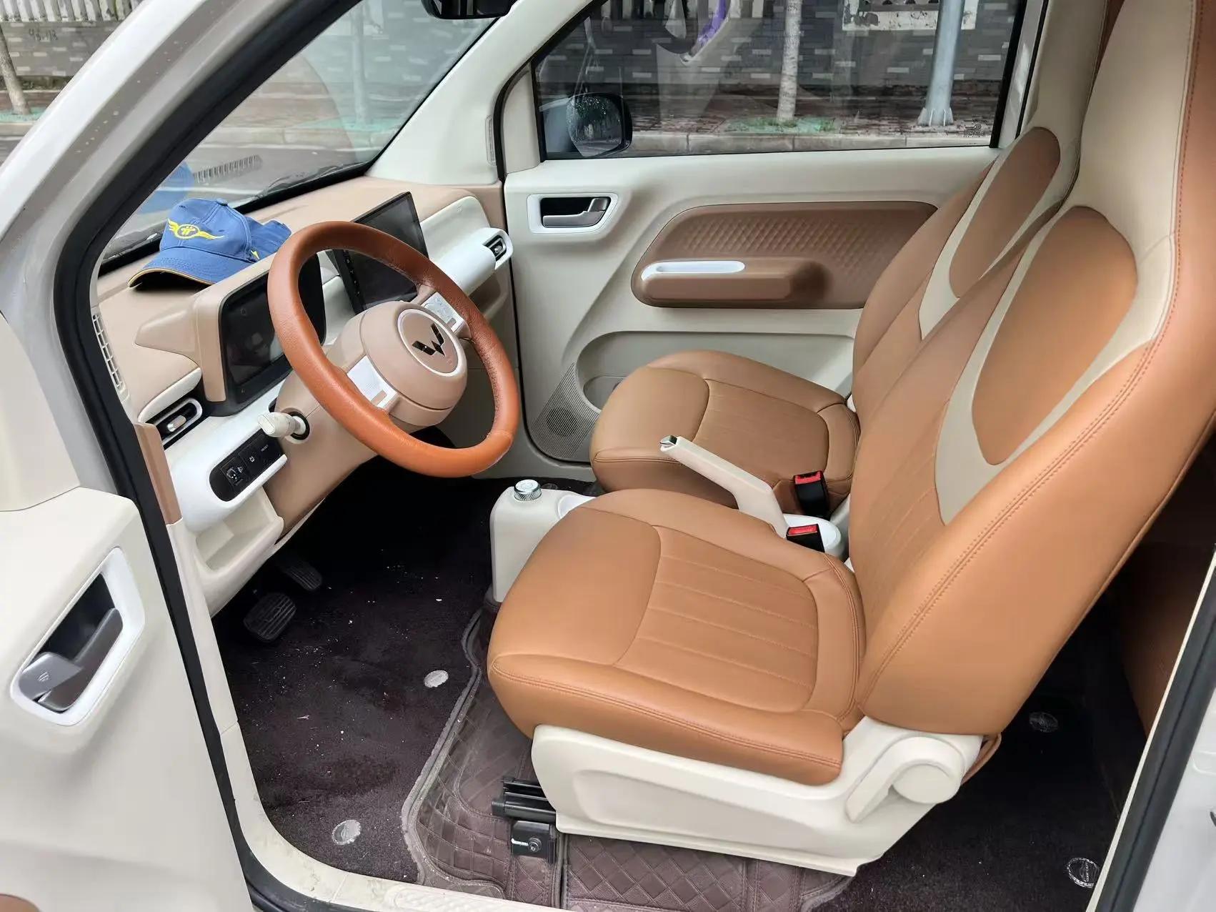 WuLing 2024 HongGuang MINI EV 215km Youth Edition Automatic 4