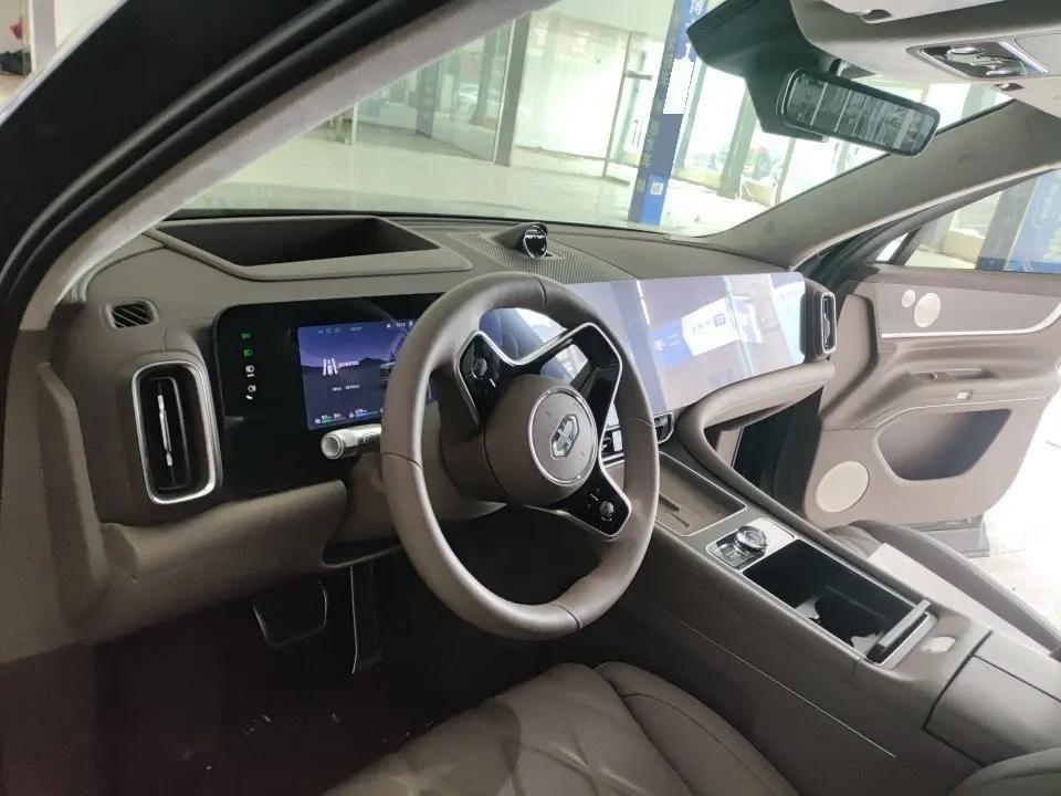 AITO 2025 Model AITO M9 Range-Extended Ultra Version 52kWh 6-Seater Automatic 7