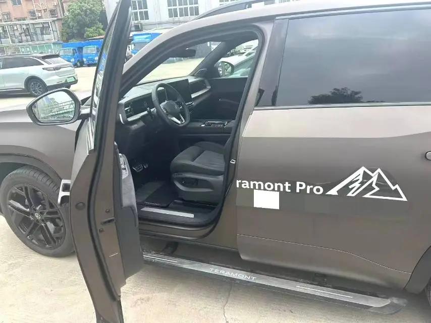 Volkswagen 2025 Tharu Pro 2.0TSI 450TSI Four-Wheel-Drive Summit Edition Automatic 5