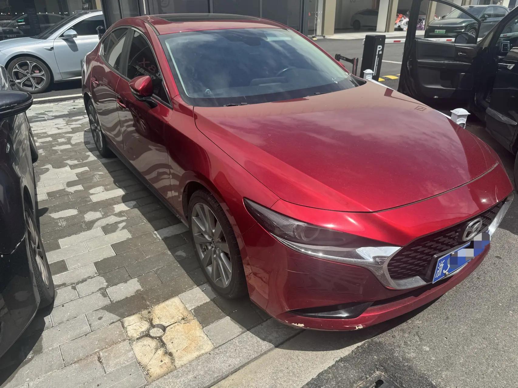 Mazda 3 Axela 2021 2.0L Automatic Style Edition 3