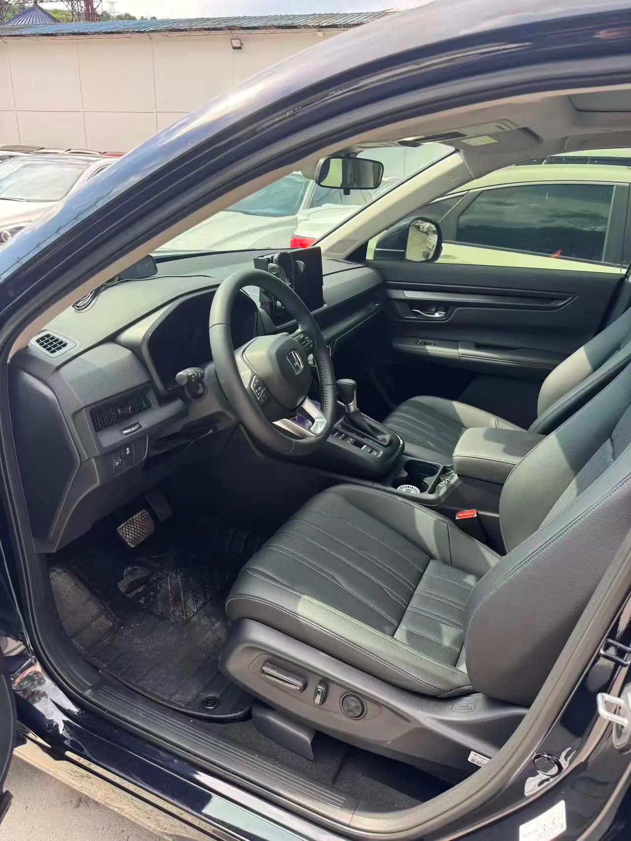 Honda 2025 BREEZE 1.5T CVT 240TURBO Two-Wheel Drive Luxury 5-Seater Automatic 6