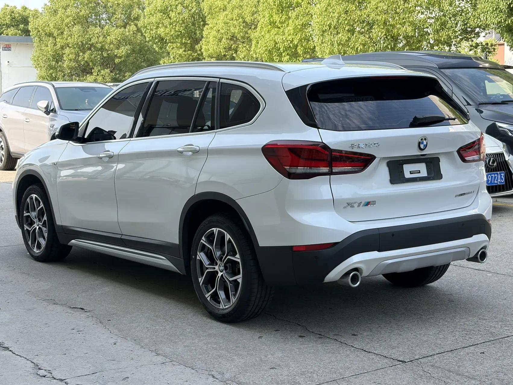 BMW X1 2021 sDrive20Li exclusive type 4