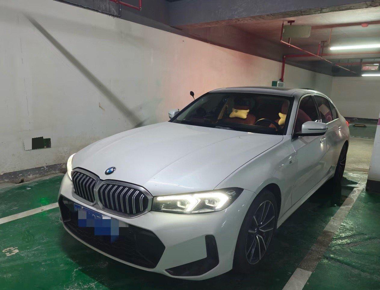 Open image lightbox: BMW 3 Series 2023 320Li M Sports Suit