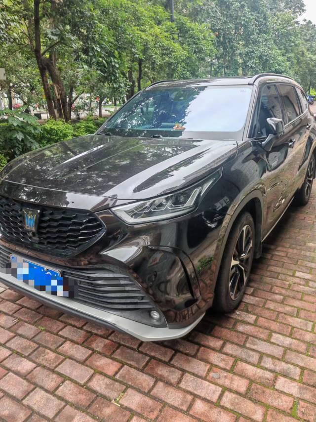 Crown Land Release 2021 2.5L HEV 4-wheel Drive Premium Edition