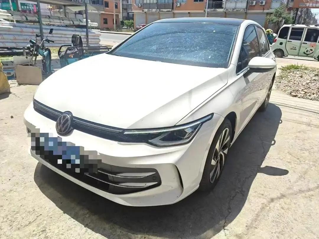 Volkswagen 2025 Golf 8 PRO 1.5TSI 300TSI Automatic