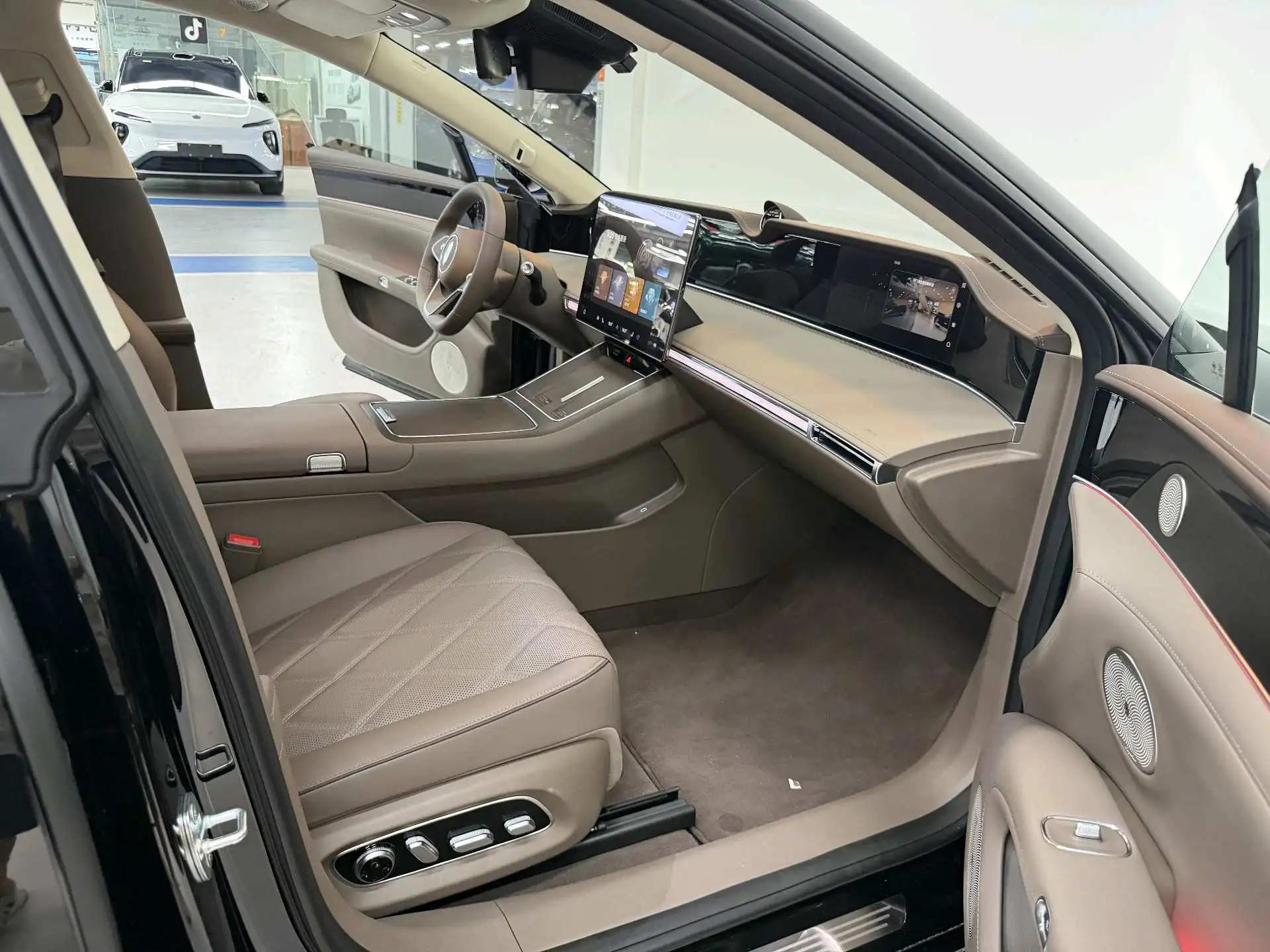 Luxeed 2026 S9 Max rear drive 100kWh automatic gear 14