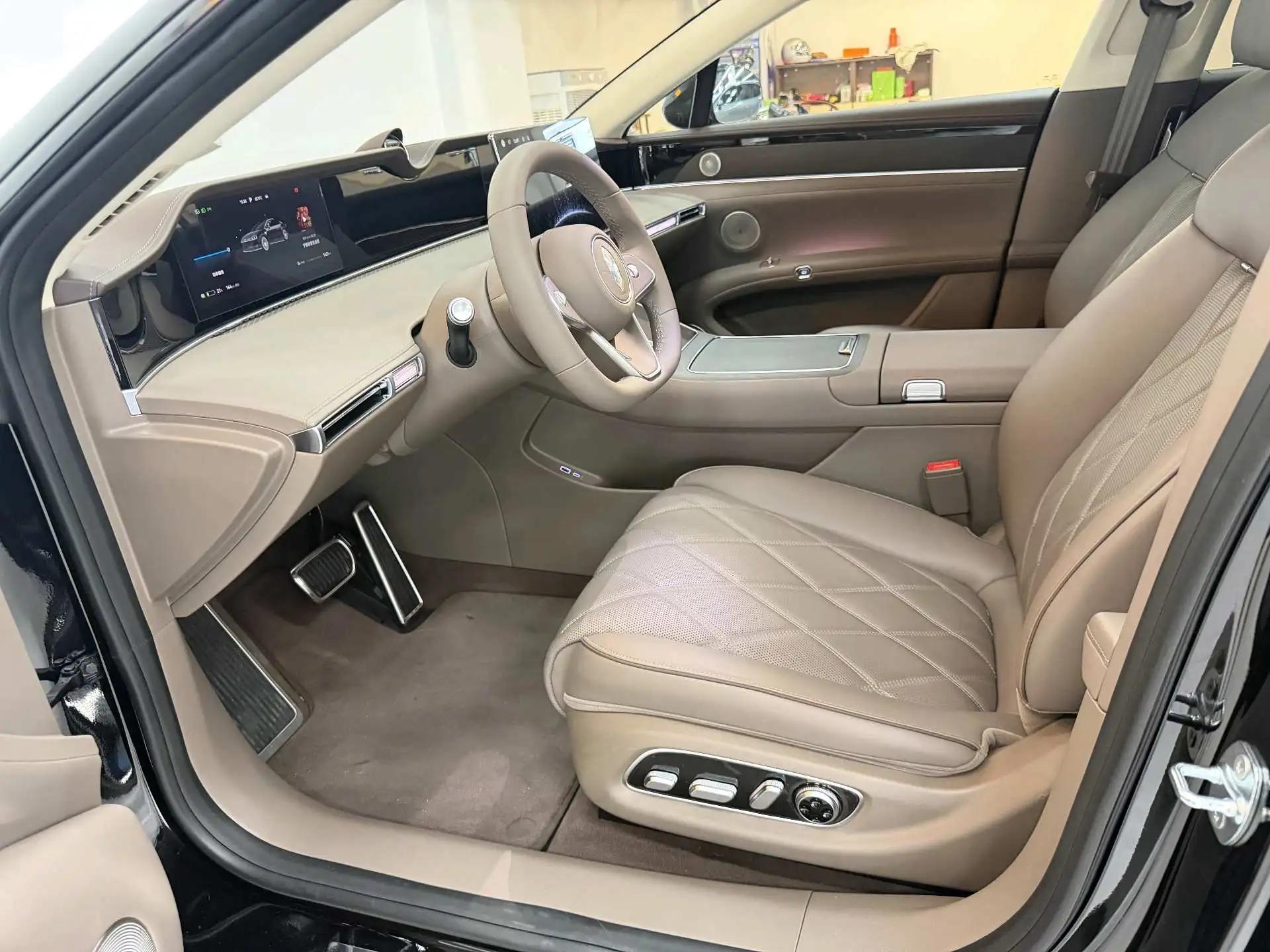 Luxeed 2026 S9 Max rear drive 100kWh automatic gear 7