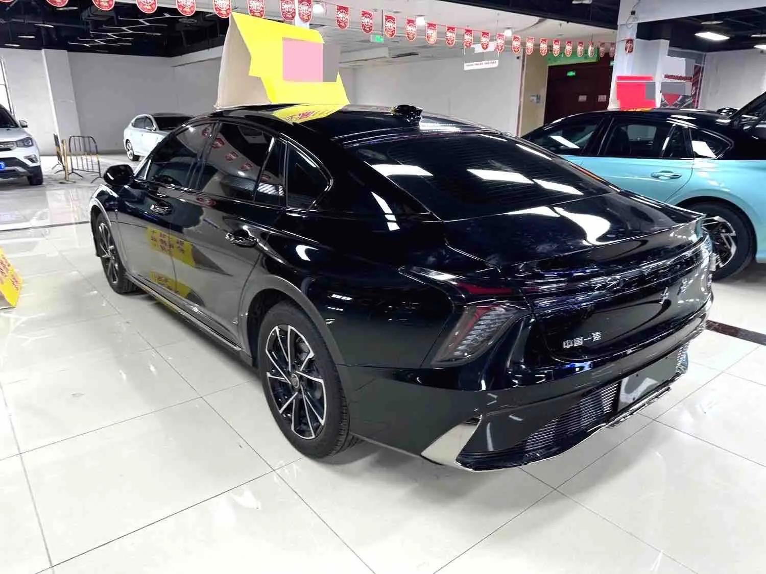 HongQi 2025 H6 2.0T Zhiyuan Edition Automatic Gear 5