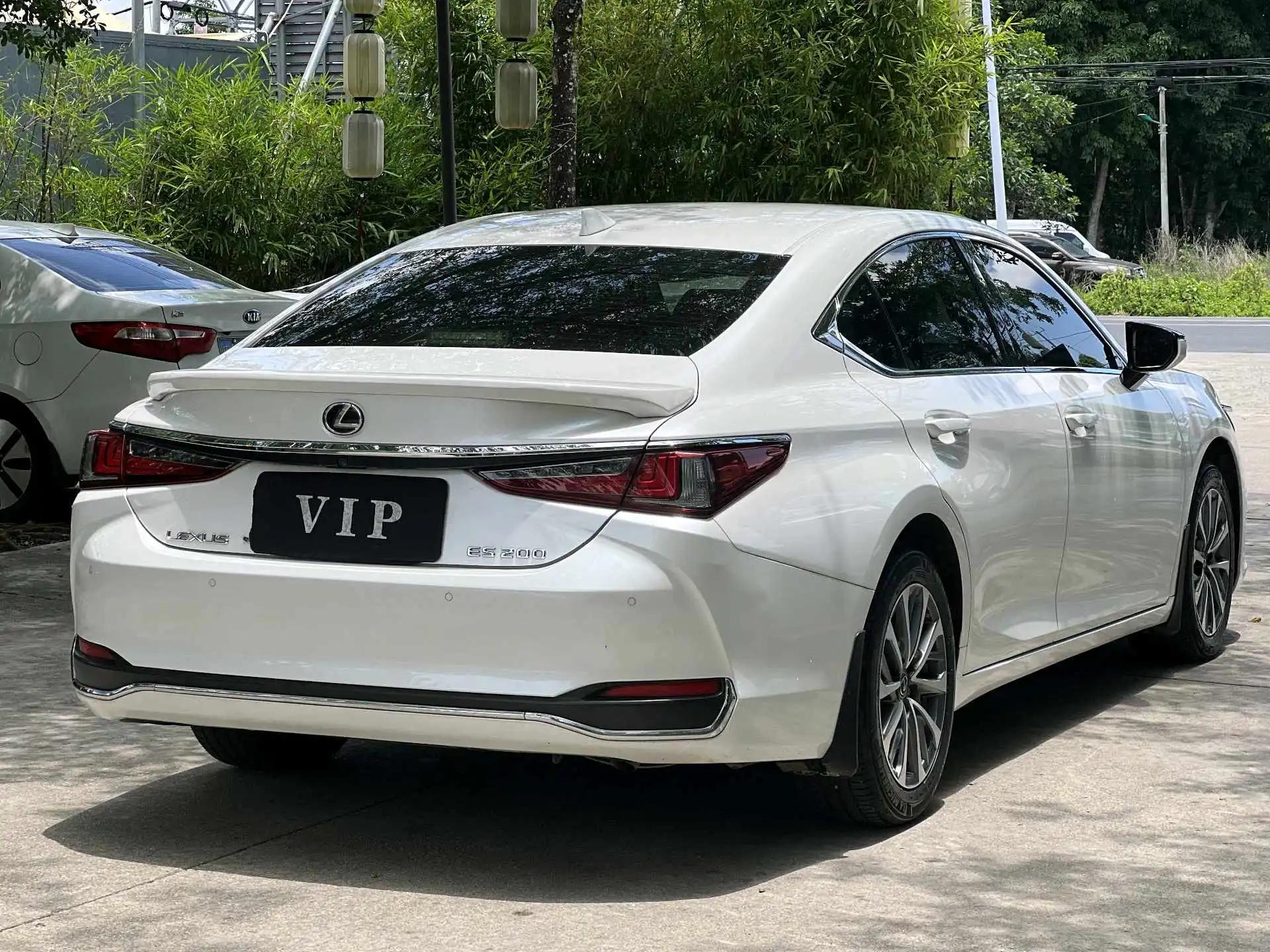 Lexus ES 2023 200 Excellence Edition 7