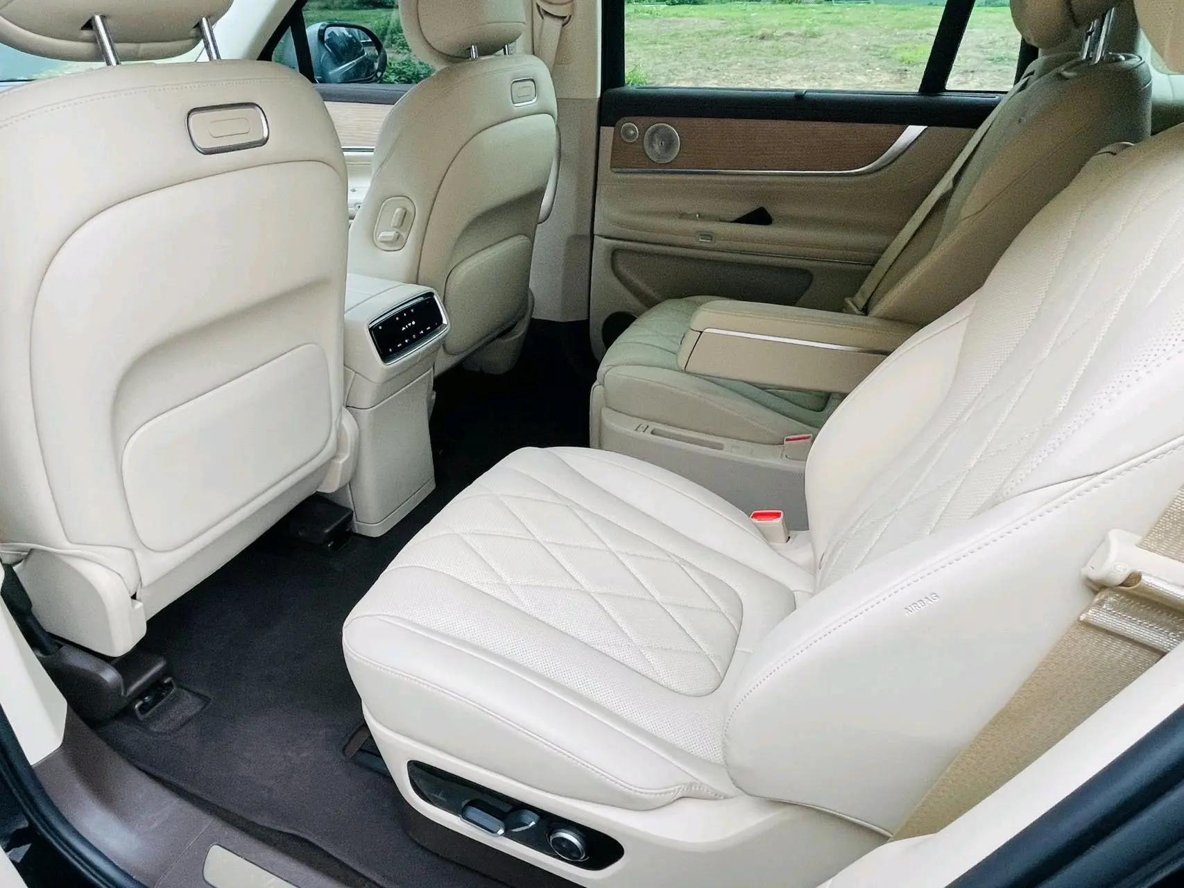AITO M9 2024 extended range Ultra version 42kWh 8