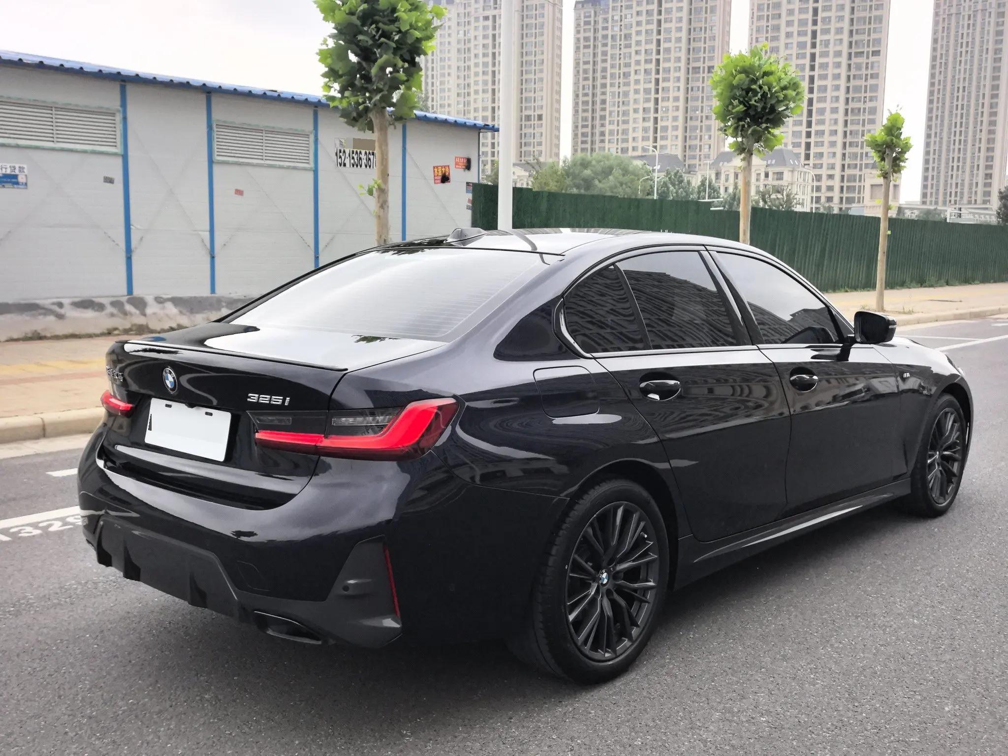 BMW 3 Series 2024 325i 2.0T M Sport Night Edition Automatic 9