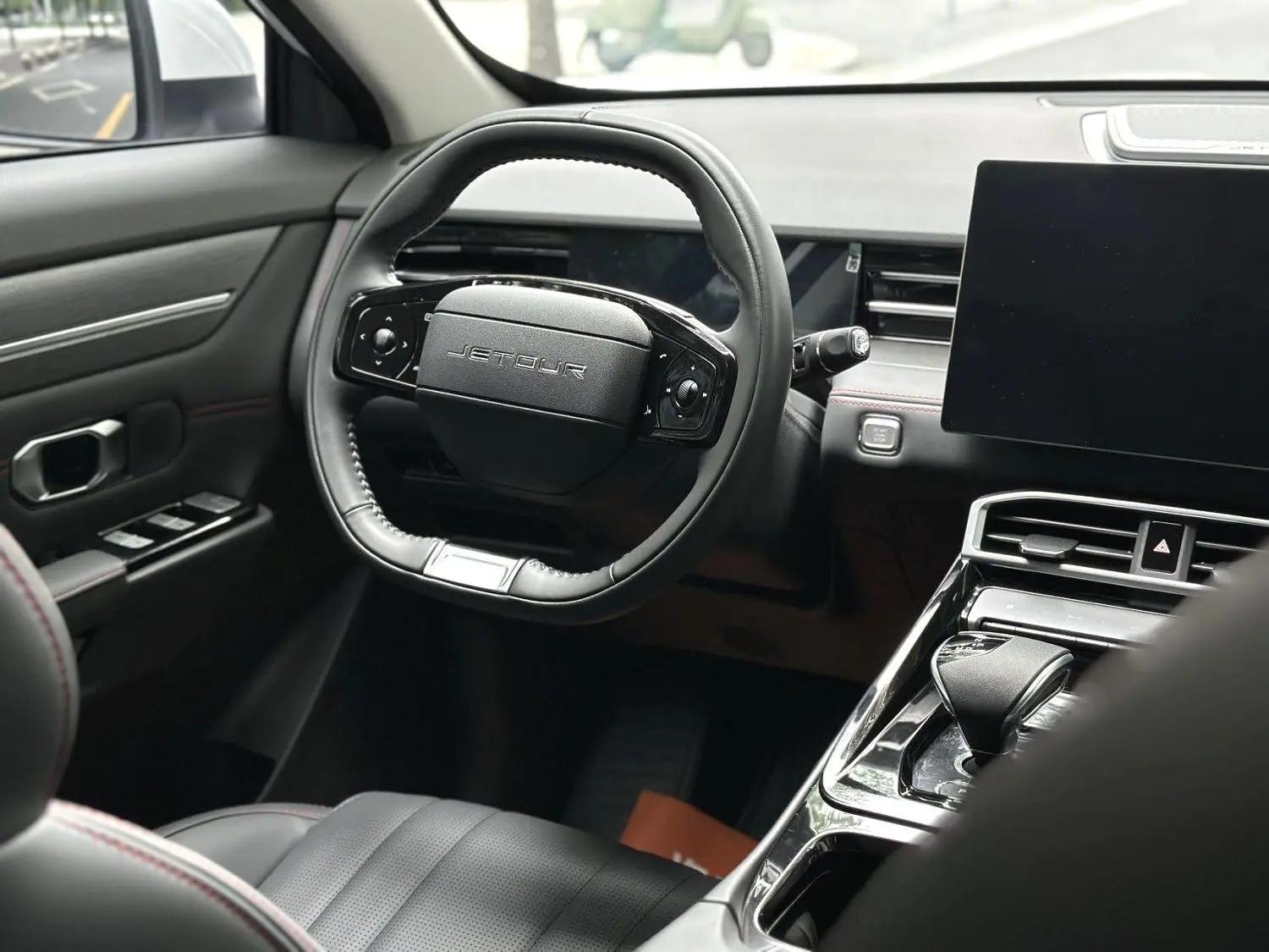 Jetour 2025 Dasheng 1.5T Deluxe Edition Automatic Gear 7