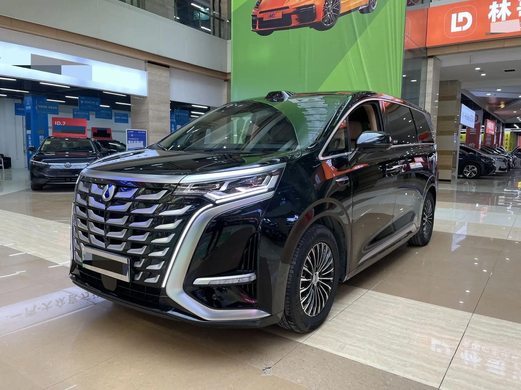 Denza 2025 Denza D9 DM-i 1.5T stepless intelligent driving version 1020 four-wheel drive flagship automatic gear