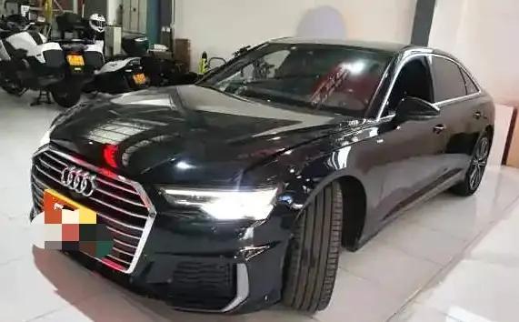 Audi A6L 2022 model changed to 45 TFSI dynamic model