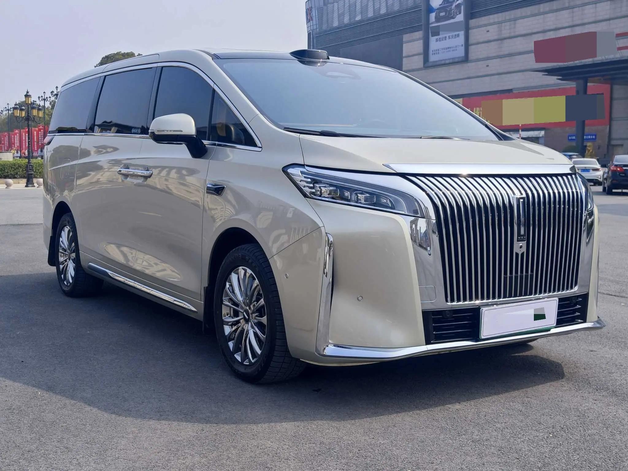 WEY 2025 high mountain 8 Hi4 1.5T four-wheel drive version automatic gear 3