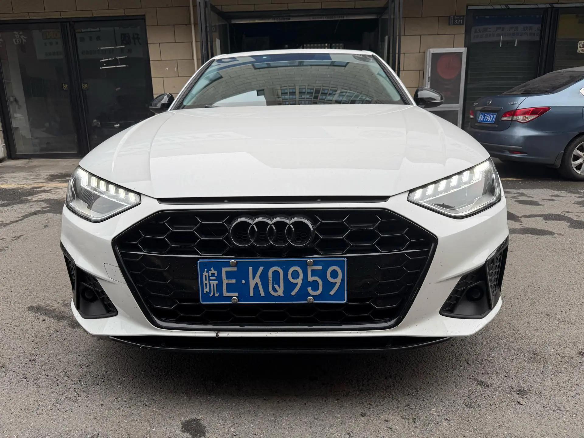 Audi A4L 2022 Model 40 TFSI Luxury Dynamic Version 2
